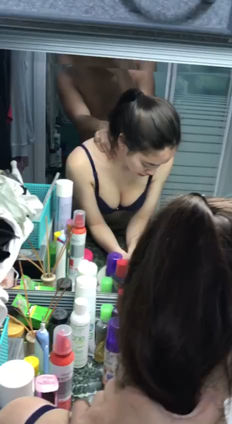 Phim sex Idol TikTok - Doggy em ny trong phòng tắm